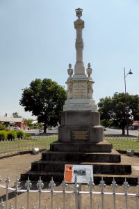 Memorial in Mansfield to four policemen killed by Kelly Gang at Stringybark Creek