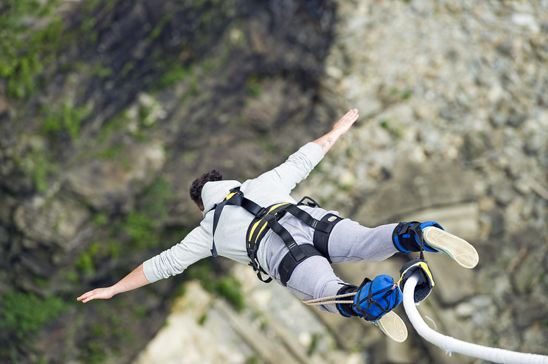 Bungy Jumping the Verzasca Dam