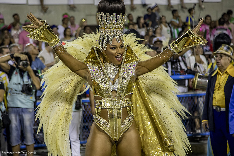 How to Survive the Rio de Janeiro Carnival