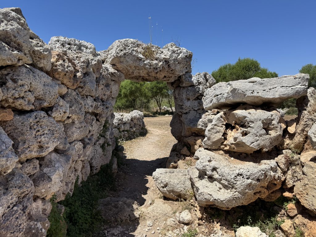 Naveta d'Es Tudons