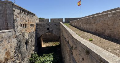 Menorca forts 01